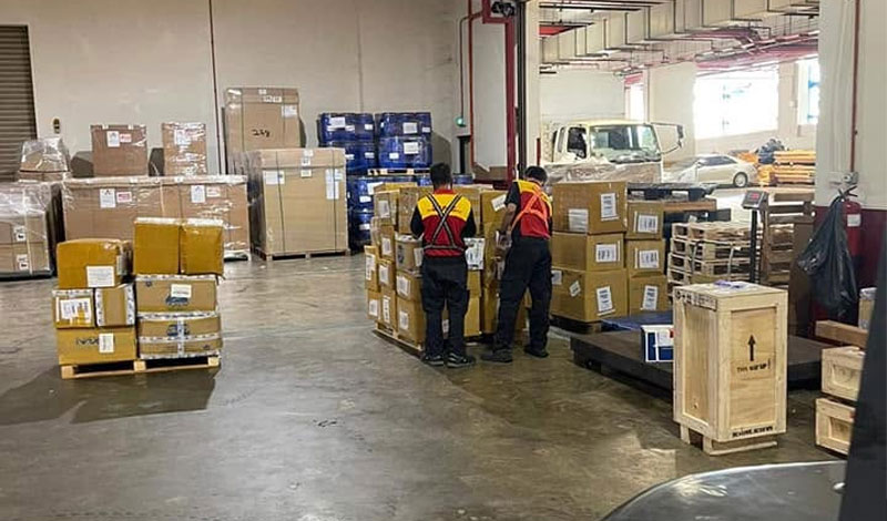Vận chuyển khuôn làm bánh đi Úc có được không?